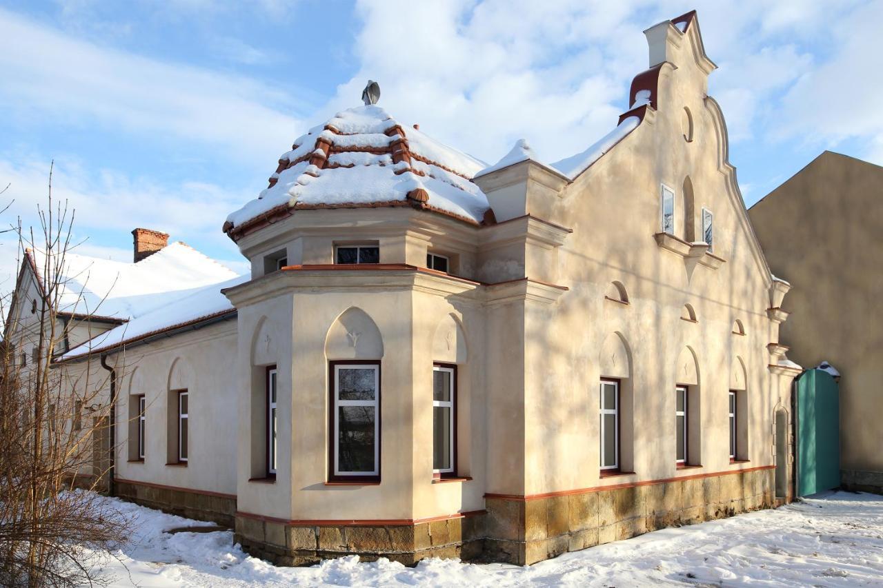 Aparthotel Brokes Lanškroun Екстериор снимка