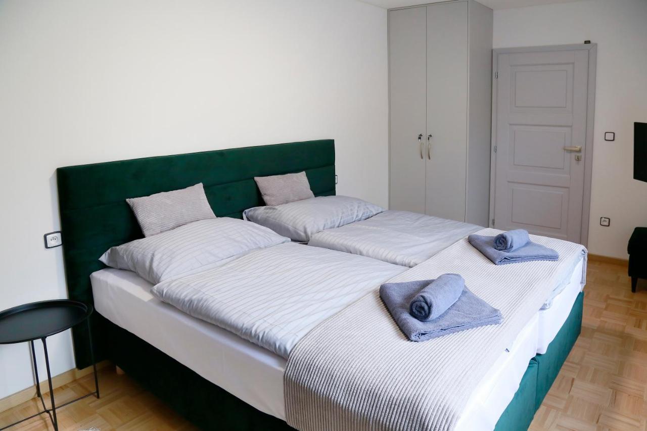 Aparthotel Brokes Lanškroun Екстериор снимка