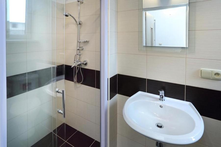 Aparthotel Brokes Lanškroun Екстериор снимка